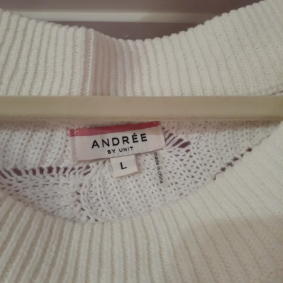 Size Large off-shoulder open knit sweater - Picture 4 of 5